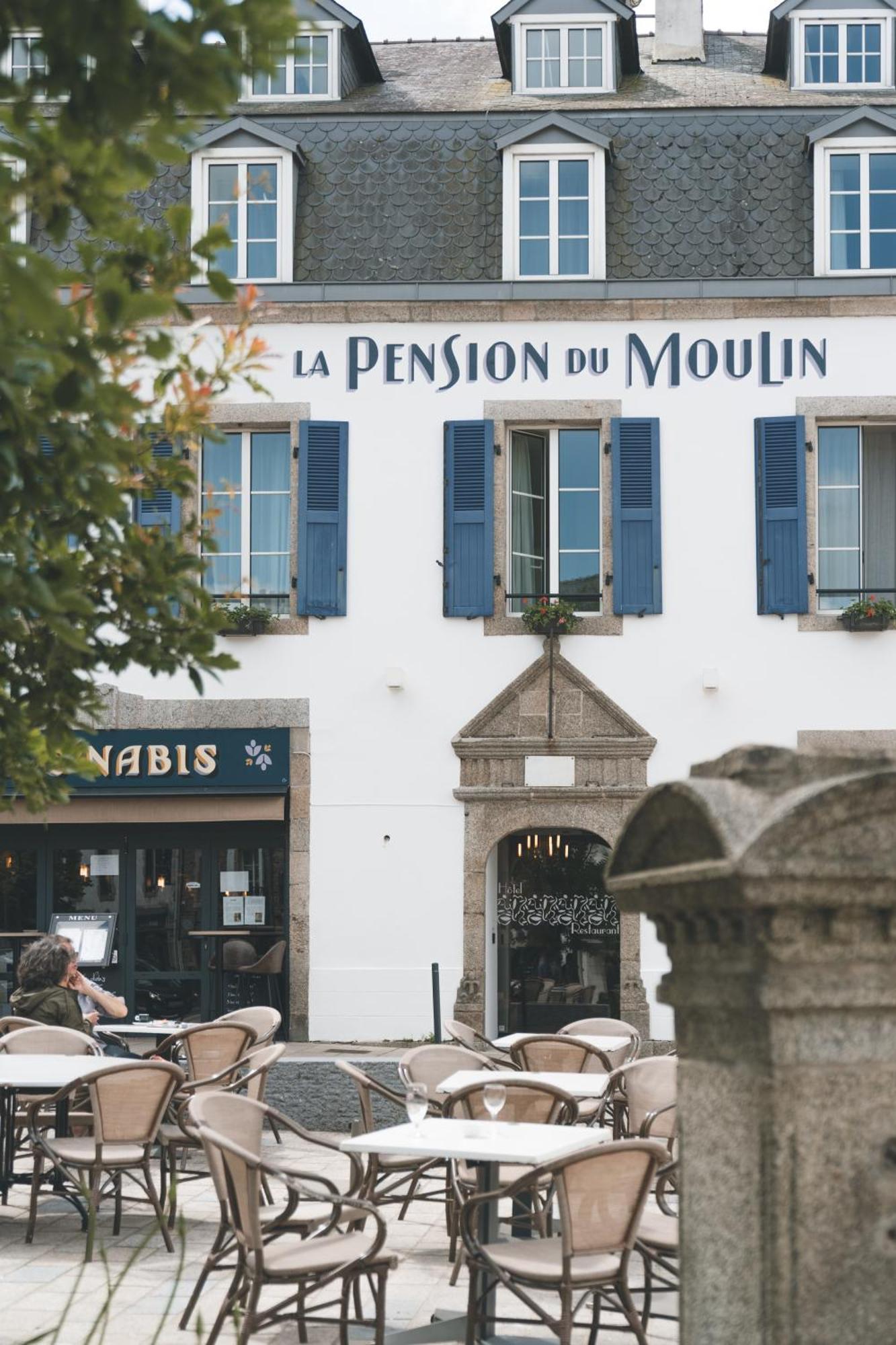 Logis Hotel Et Restaurant La Pension Du Moulin Pont-Aven Exteriör bild
